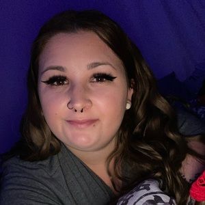 Meet your Posher, Desiray